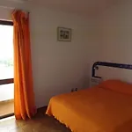 Casa de hóspedes Residencia Laranjeira 3*